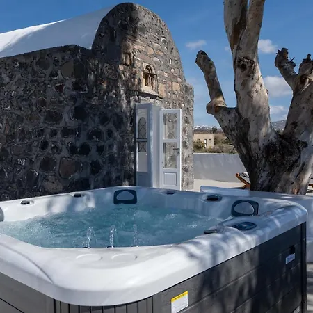 Red Harmony Stone House Holiday home Akrotiri (Santorini)