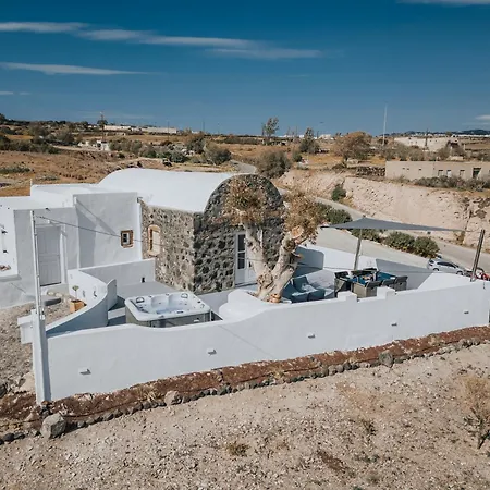 Red Harmony Stone House Дом отдыха Акротири